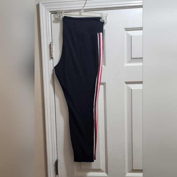 Athletic pants - Picture 5 of 6